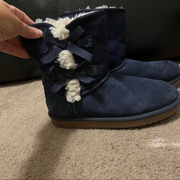 Koolaburra Victoria Short Shearling Boot - Picture 5 of 6